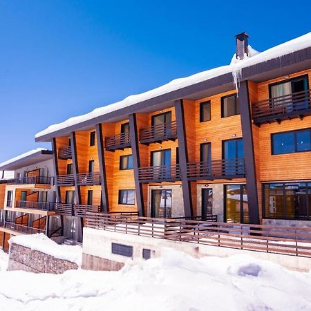 Cozy 2 Bedroom Apartment In The Gudauri Centre - Ski In/ Ski Out ภายนอก รูปภาพ